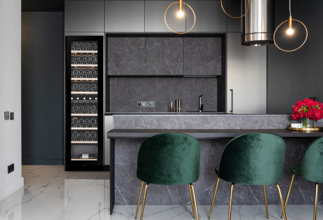 W82S-BLACK - Nevera para vinos con capacidad para 75 botellas