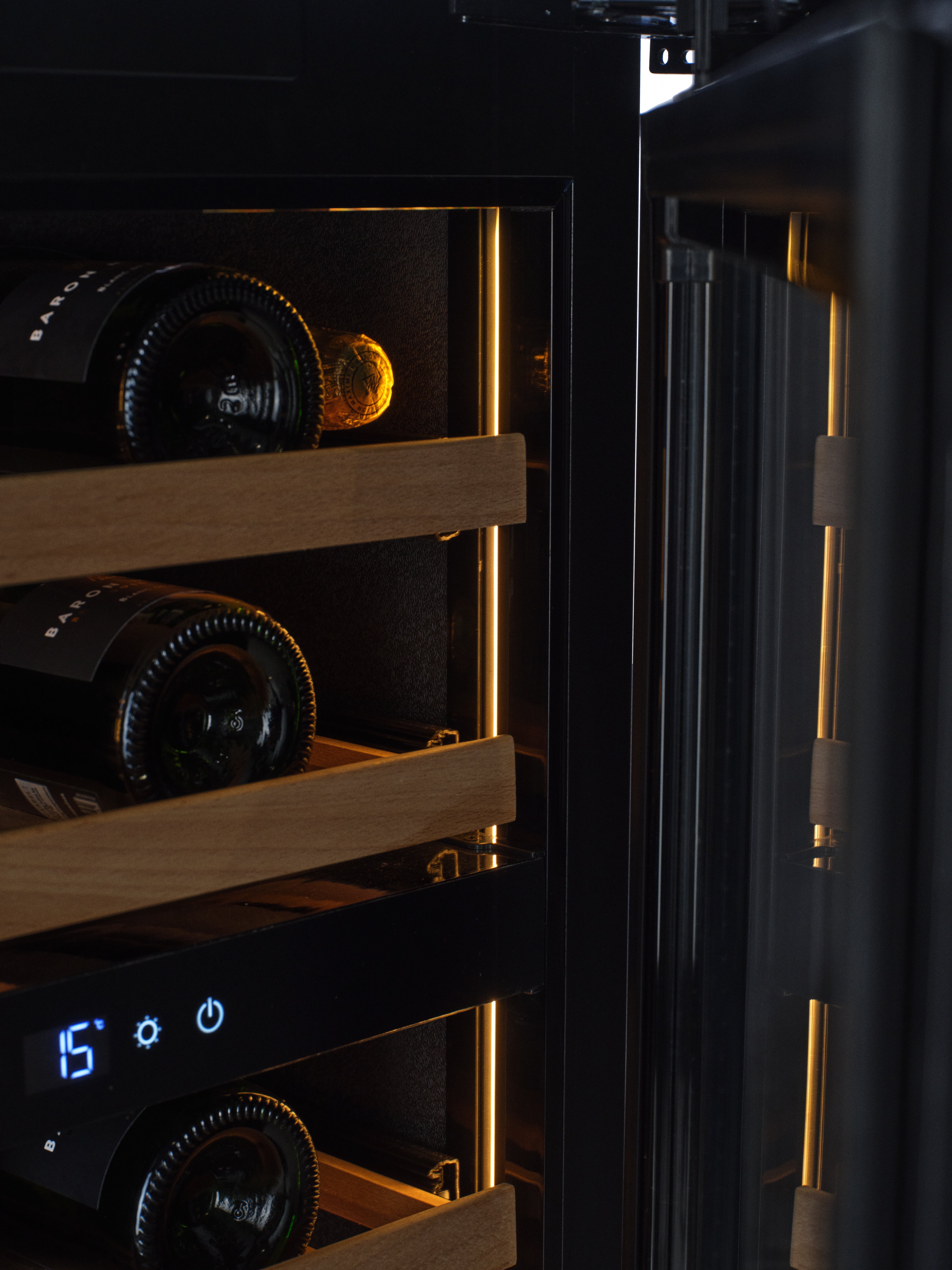 W34-BH - Nevera para vinos - 36 botellas - Cristal negro